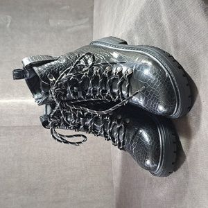 PrettyLittleThing Black Faux Leather Lace and Side Zip Croc Combat Boot VG US 6